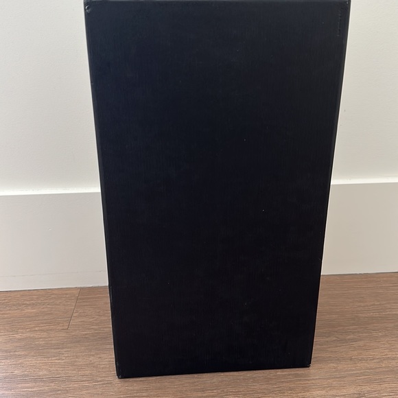 Gucci empty shoe box - Picture 4 of 7